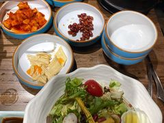 -明洞阿姨·韩式酱蟹烤肉·创意料理(三元桥店)