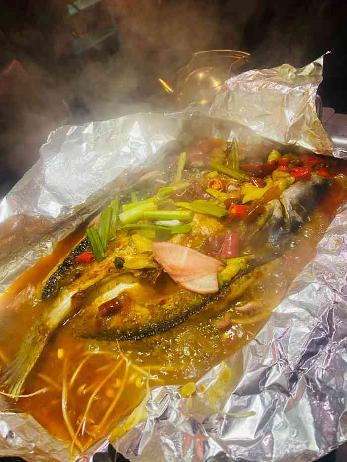 愿者上钩·纸包鱼(坪洲店)-"地址在坪洲地铁站b出口旁边的宵夜街上,走