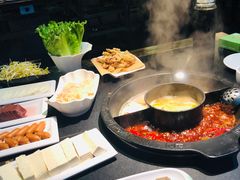 -怡品川宇火锅(宝立方店)