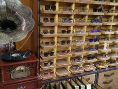 -肆兮眼镜·蔡司·徕卡战略合作店(大坪店)