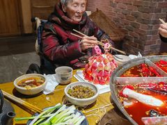 -白乐天毛肚火锅馆(南滨路店)