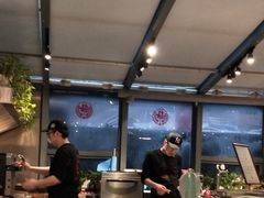 -HIGH FIVE哈福手工汉堡(桂林路店)