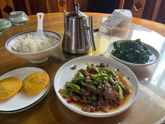 -芦茨金富饭庄·25年老字号·专做稻草鸡