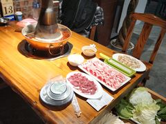 鸳鸯锅底-義聚德·清真铜锅涮羊肉·烧烤(河东店)