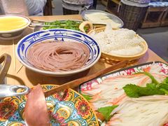 -洱火云南酸菜牛肉火锅(石景山当代商城店)