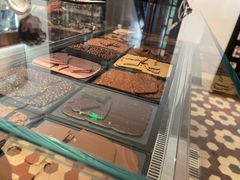 -Laderach 莱德拉(上海环贸iapm店)