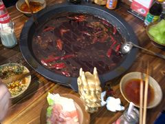 -黄潇洒老火锅(九眼桥宏济巷店)