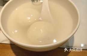 Water-Milled Glutinous Rice Dumplings in Soup