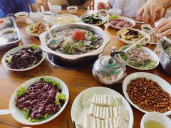 -高荡千年布依古寨旅游景区