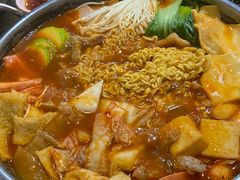 传统部队火锅-the frypan韩国炸鸡啤酒(五路居店)