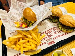 -The Habit Burger Grill 哈比特汉堡(爱琴海店)