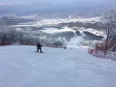 -鳌山滑雪度假区