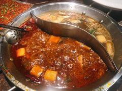 菌香鸳鸯锅-晓宇重庆火锅(赛格国际购物中心店)