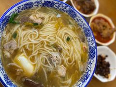 -邱芳粉店(迎宾大道旗舰店)