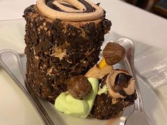 招牌树根蛋糕-莫斯科餐厅