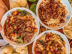 -李与白包子铺(桐梓林店)