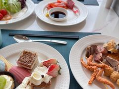 -湖景知味西餐厅•自助餐• 轻食(南京金茂威斯汀大酒店)