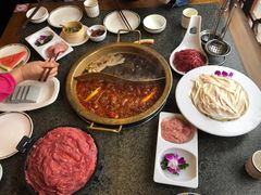 -小天鹅火锅·一线江景洪鼎旗舰店(洪崖洞店)