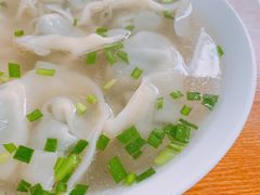 荠菜肉大馄饨-吴家馄饨