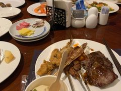 -武汉世茂希尔顿酒店·汇·全日餐厅