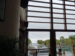 -亚龙湾喜来登·美景台大堂吧