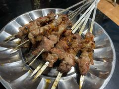-烤肉小伙烤肉店