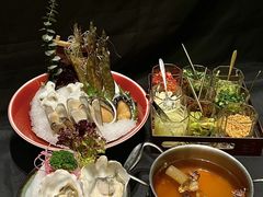 -红鼎豆捞·非遗鲍皇汤火锅(宝丰路店)