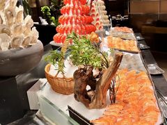 -钱小奴海鲜自助黑金店(杭州滨江龙湖店)