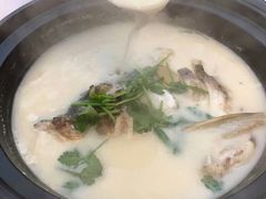 -石砰渔港·海鲜楼