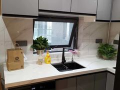 -维也纳酒店(罗湖口岸国贸东门店)