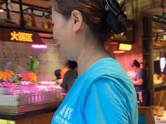 -领鲜活海鲜榴莲自助火锅(东门店)