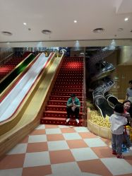 -奈尔宝家庭中心·亲子餐厅(前滩店)