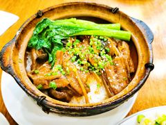 冬菇滑鸡煲仔饭-正德顺順德雙皮奶(中信店)