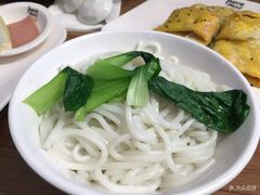 -在蒙自过桥米线