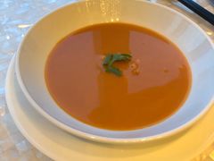 龙虾浓汤-广州四季酒店·佰鲜汇·现代法餐