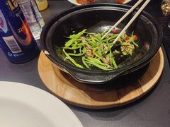 -忆江南·临江鱼馆