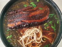 -小龙大肉面馆