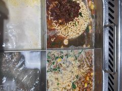 -海底捞火锅(金山百联店)