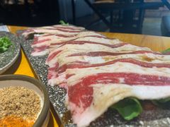 牛五花-那胡同里的小烤肉馆(开发区万达店)