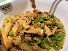 -费大厨辣椒炒肉(万家丽一店)