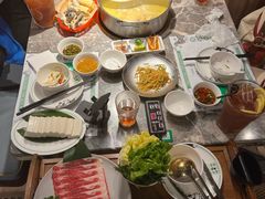 -禄婶鸡煲·打边炉