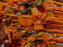 -拈签一笑黄牛肉辣卤串串