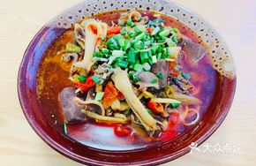 Duck Blood and Chicken Offal Noodles