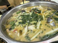 -廖哥泡椒兔(峨眉店)