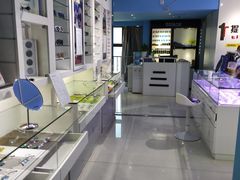 -提一眼镜·蔡司·依视路(小寨店)