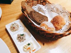 -皇冠自酿啤酒坊(中国红街5号楼店)
