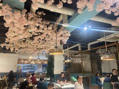 大堂-贵府酸汤牛肉火锅·贵州老字号(飞山街店)