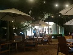 -三亚艾迪逊酒店·海滩烧烤 BARBACOA·现场乐队·浪漫晚餐·烧烤海鲜