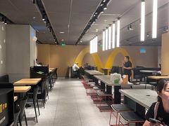 -麦当劳(西客站店)