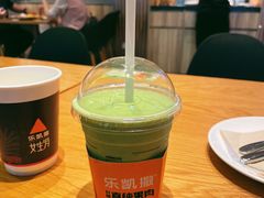 -乐凯撒披萨(汇港购物中心店)